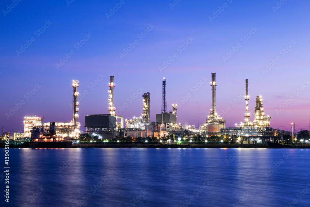 Landscape Oil refinery plant on night time