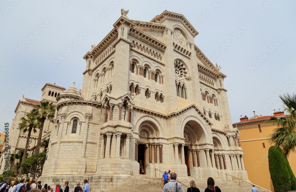 Monaco - 21 april 2016: Saint Nicholas Cathedral in Monaco Ville. It is famous for the tombs of Princess Grace and Prince Rainier. Editorial