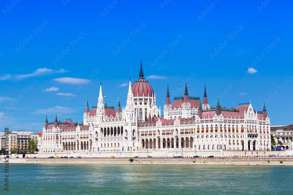 Fototapeta premium Hungarian parliament in Budapest, Hungary