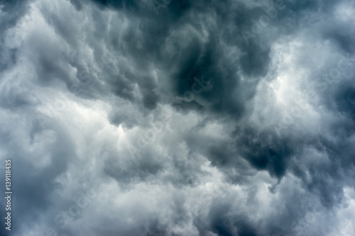 Fotografia Dark storm clouds