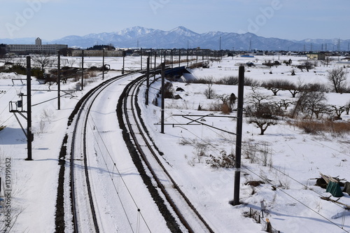 雪国の線路（羽越本線） © FRANK