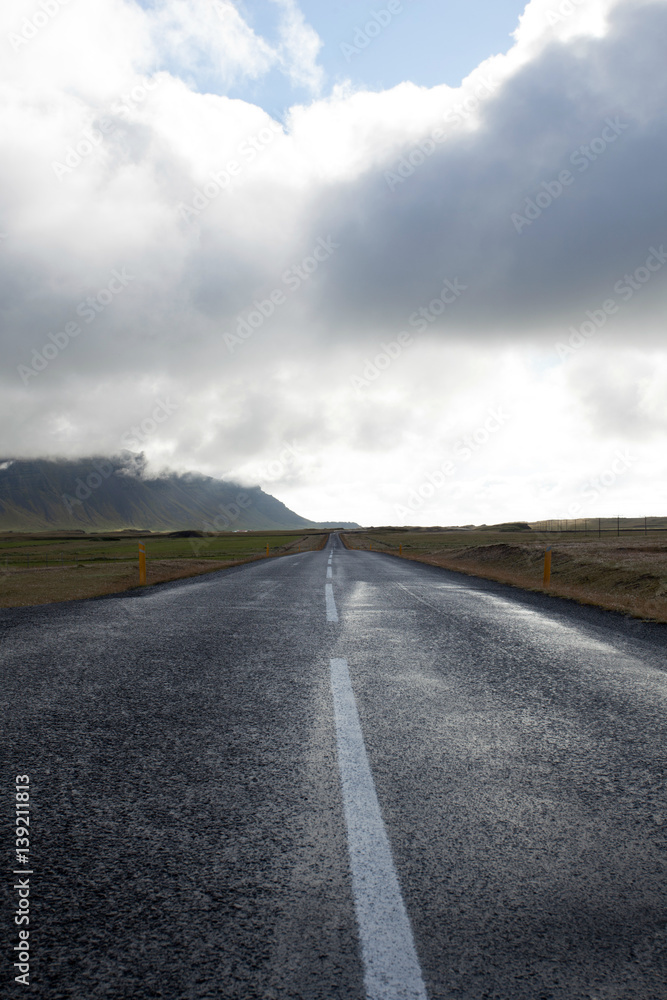 Strada dritta in Islanda