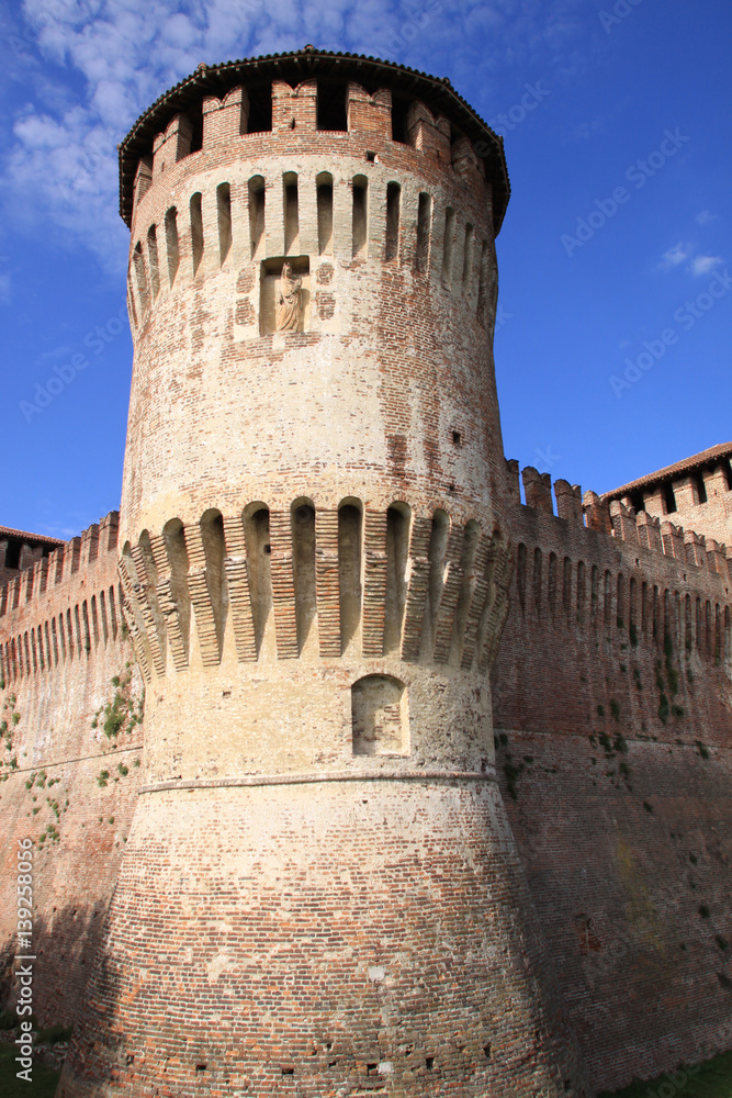Soncino, torre cilindrica del castello