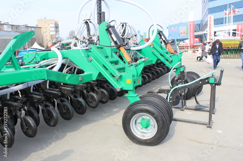 agricultural machinery harrow discs chopper plows and wheels