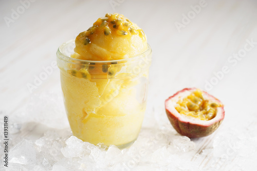 Obraz na plátně pineapple and passionfruit sorbet