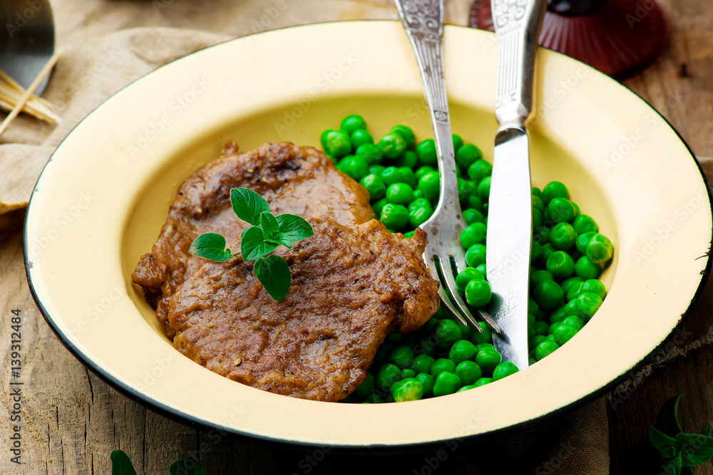 Marsala Scaloppine..style rustic. Marsala Scaloppine..style rustic.