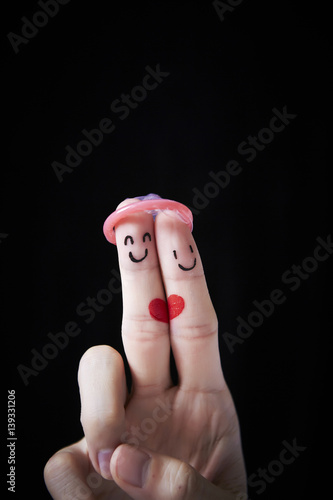 Obraz na plátně Finger art condom