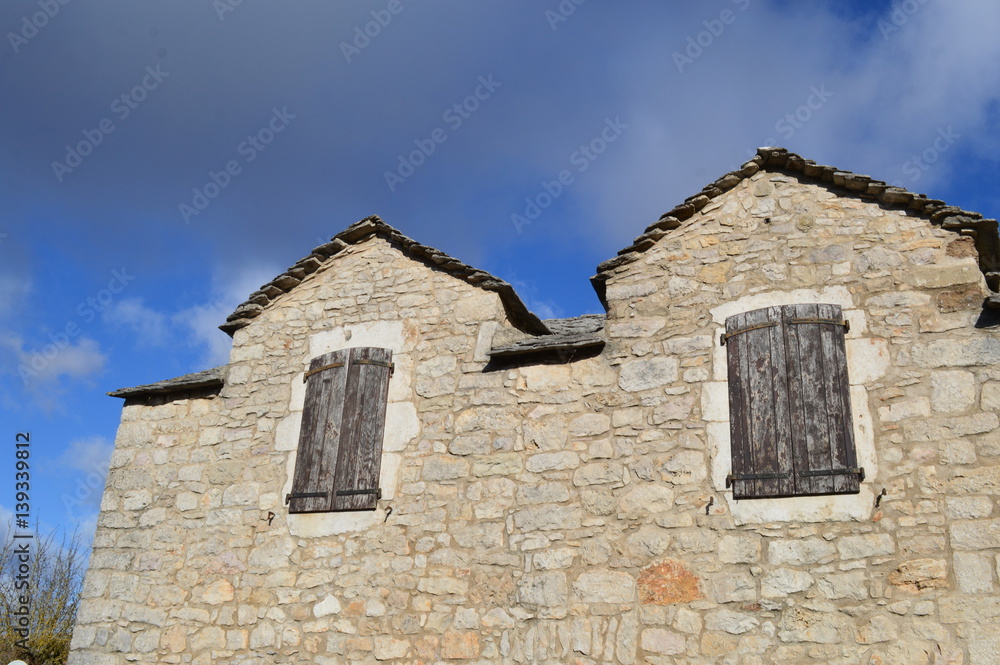 Façade en Aveyron