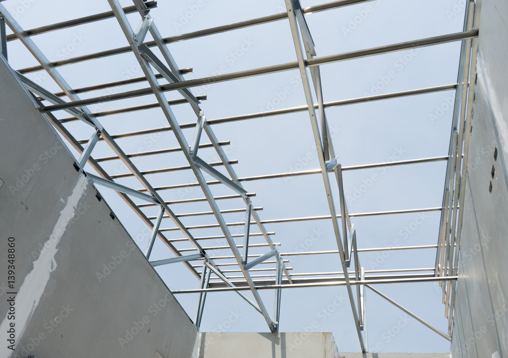 Structure of steel roof frame for building construction. Structure of steel roof frame for building construction.