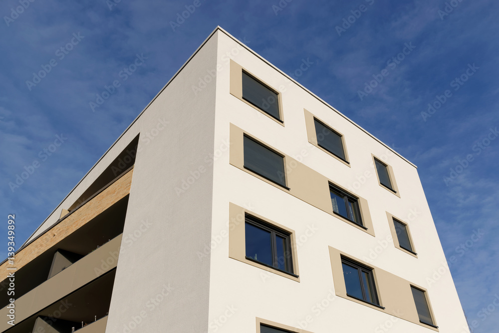 Neubau mit modernen Eigentumswohnungen Neubau mit modernen Eigentumswohnungen
