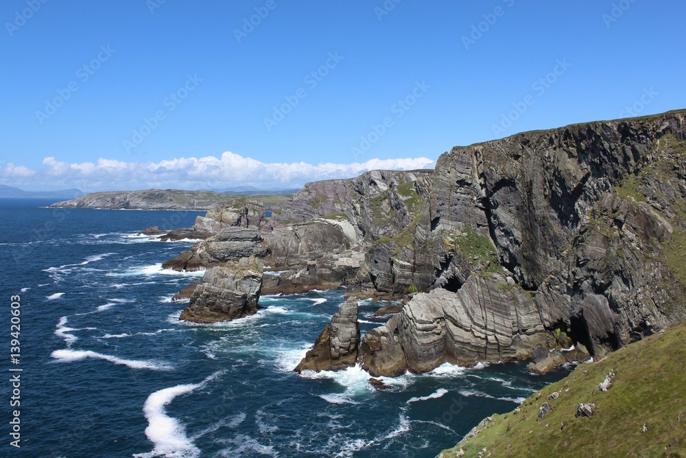 Fototapeta premium Wild Atlantic Way with the cliffs at Mizen Head