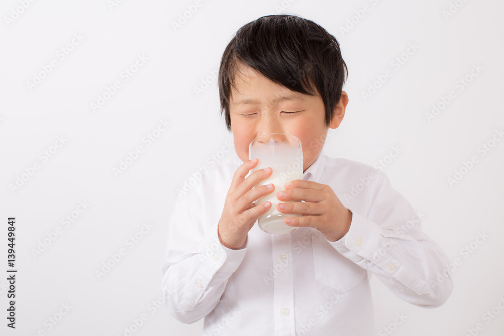 牛乳が苦手な子供