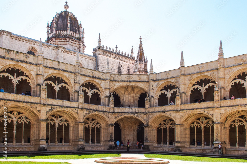 Fototapeta premium Portugal - Lissabon - Belem - Mosteiro dos Jeronimos