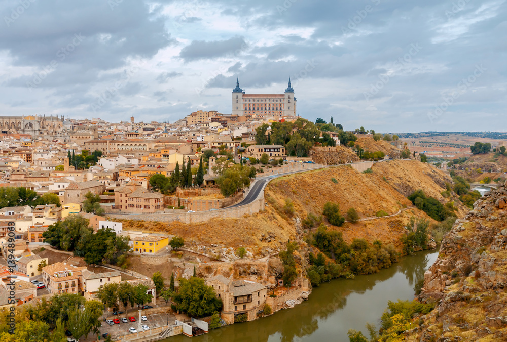 Obraz premium Toledo. Aerial view of the city.