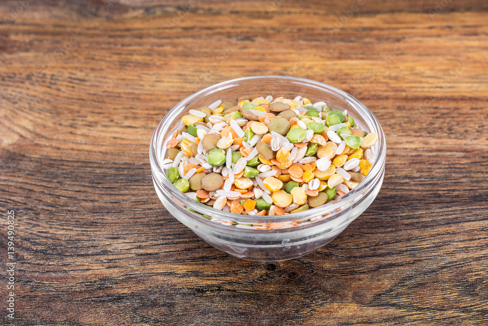 Mixture of cereals, peas, lentils, rice, barley Mixture of cereals, peas, lentils, rice, barley