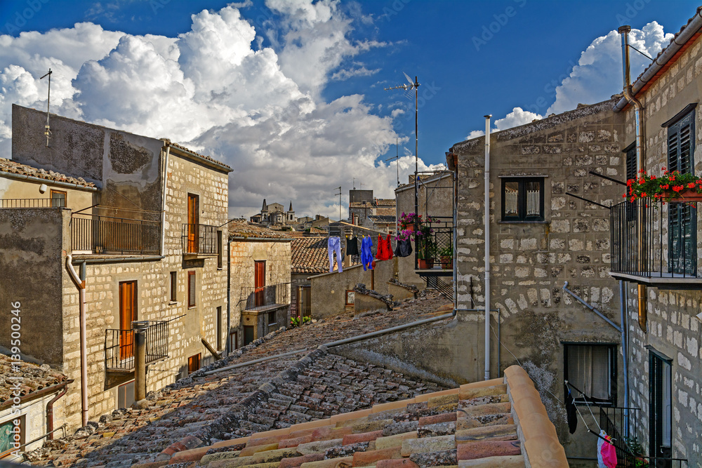 Häuser und Dächer in Petralia Soprana, Sizilien