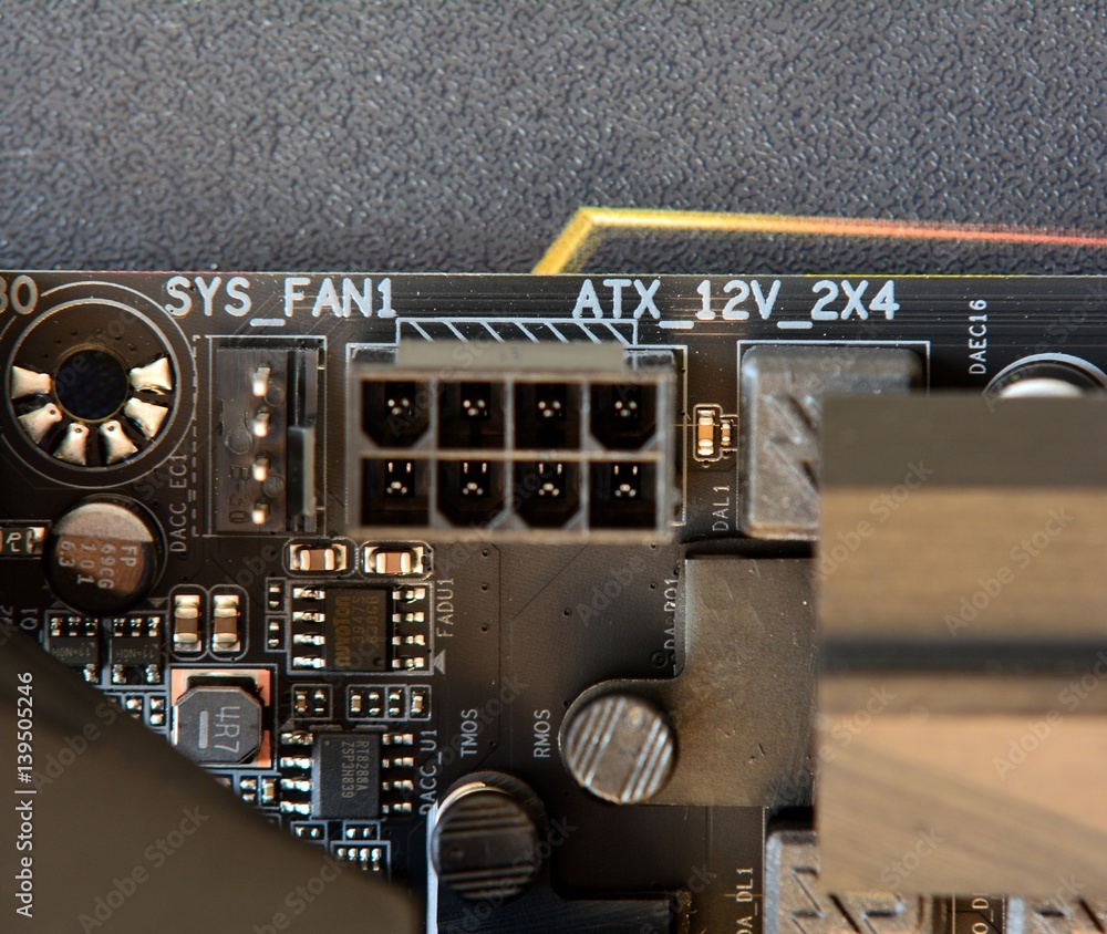 carte mère au format ATX, connexion du SYS fan Stock Photo | Adobe Stock