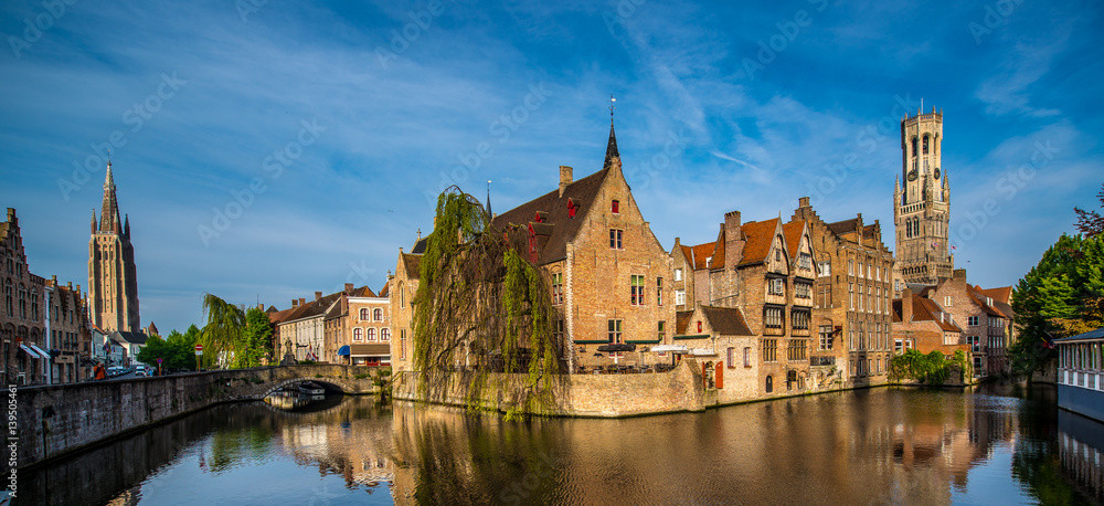 Naklejka premium Canal, Brugia, Belgia