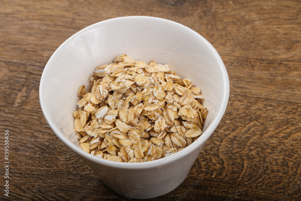 Raw oatmeal Raw oatmeal