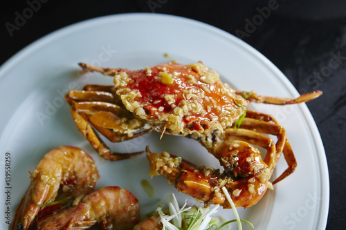 Garlic shrimp and crab 