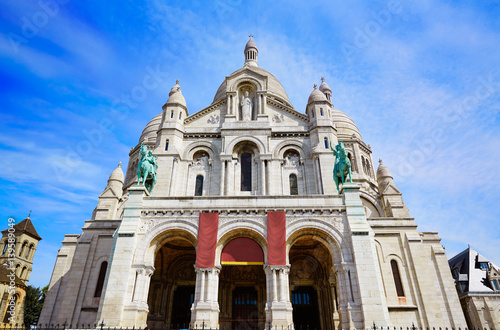 Sacre Coeur Basilique in Montmartre Paris © lunamarina