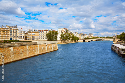 Pont de la Tournelle over Seine river of Paris