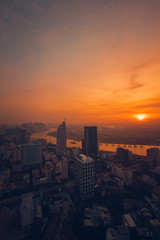 Fototapete Orange Luftaufnahme von Ho-Chi-Minh-Stadt  © jangnhut