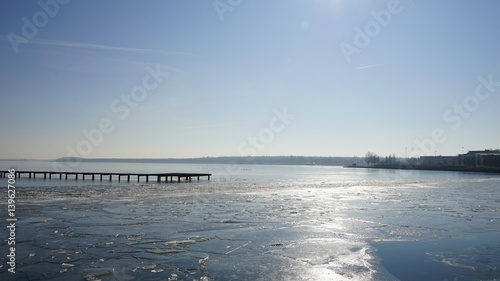 Wallpaper Mural zugefrorener See Torontodigital.ca