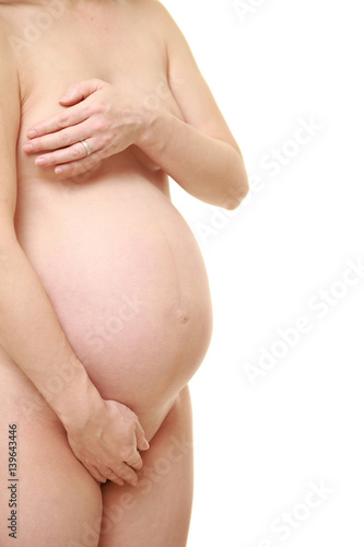 臨月の妊婦