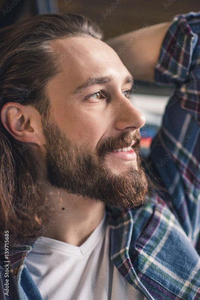 Obraz premium Young bearded man