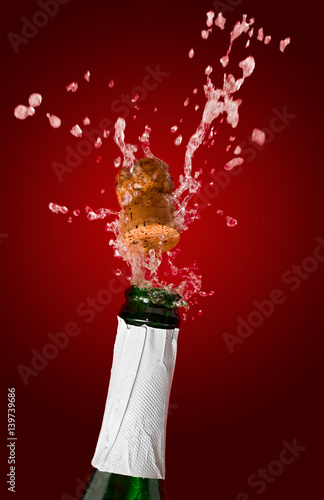 Champagne explosion © Wolna