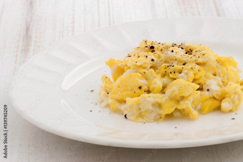 scrambled eggs plate scrambled eggs plate