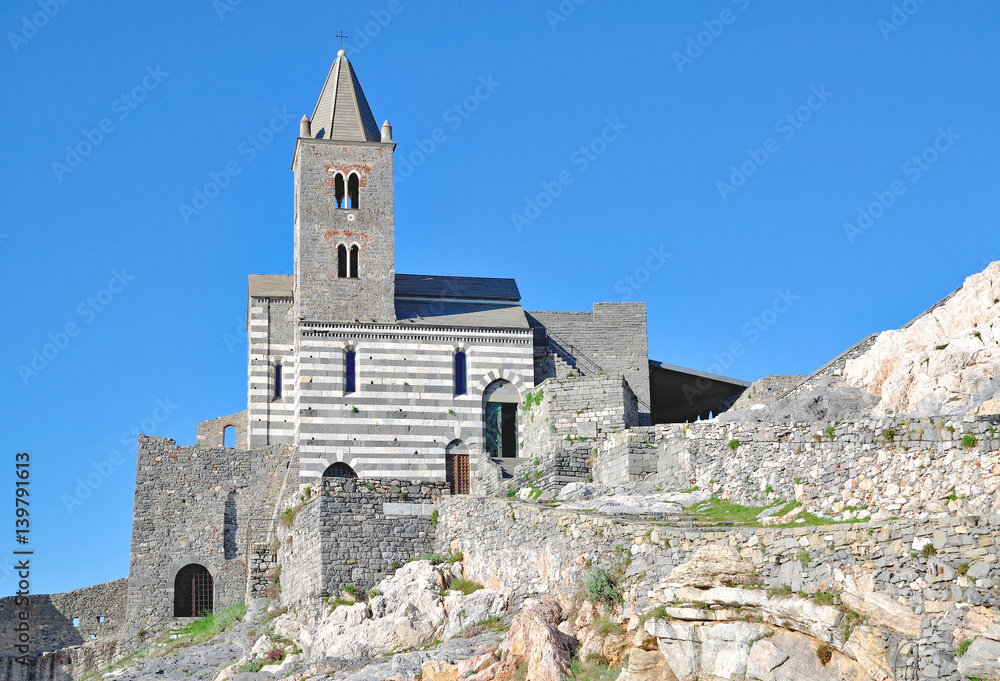 die berühmte Kirche San Pietro in Portovenere an der Italienischen Riviera,Ligurien,Italien