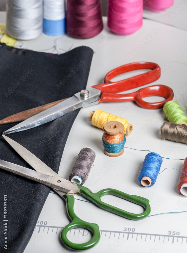 Measuring and cutting textile