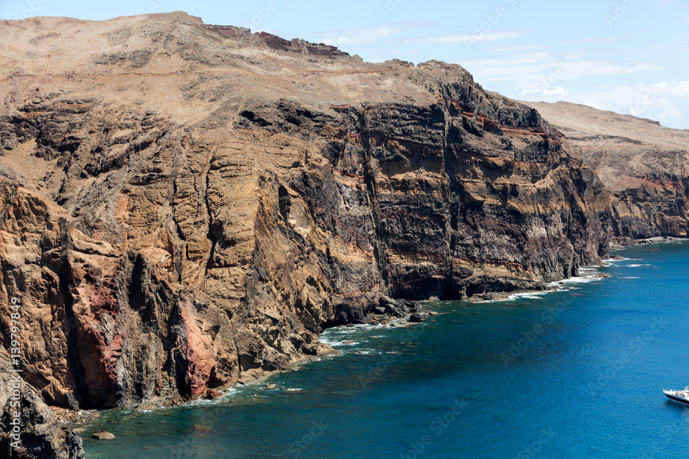 Obraz premium Beautiful landscape at the Ponta de Sao Lourenco, the eastern part of Madeira, Portugal