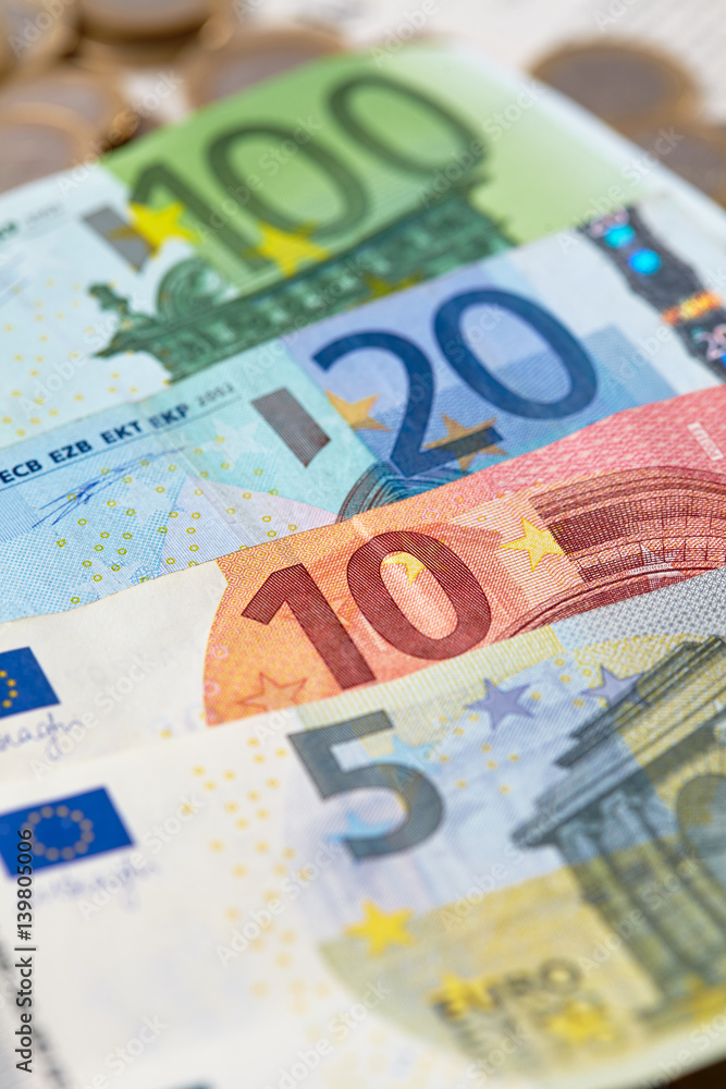 euro banknotes euro banknotes