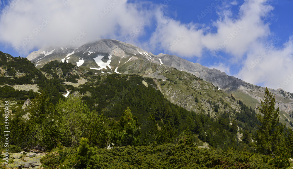 Fototapeta premium High mountain in morning time. Beautiful natural landscape