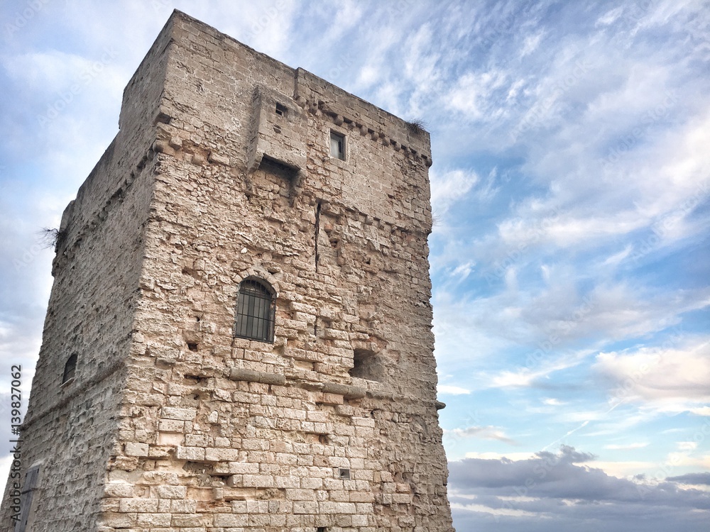 Torre Palane Marina Serra