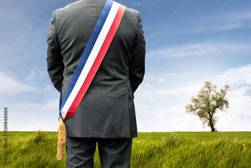 maire élu village campagne élection rural vote voter parti politique france  français écharpe bleu blanc rouge Photos | Adobe Stock