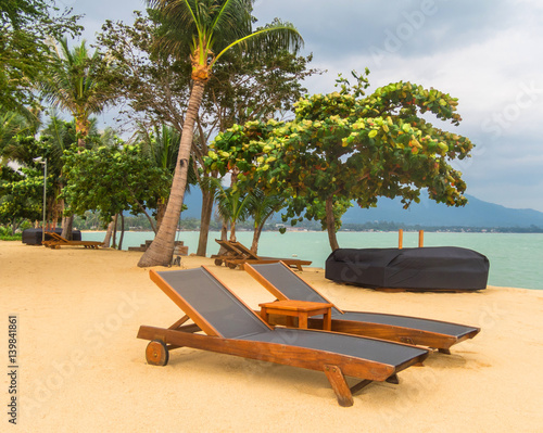 Valokuva Wooden sun lounger
