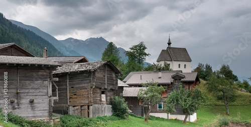 Quadro em tela Panoramic view on a quaint Swiss mountain village, Muhlebach, Switzerland