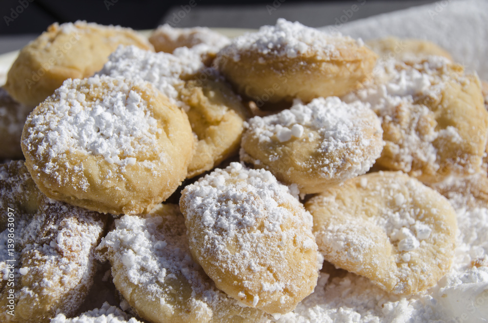 Delicious Powdered Cookies