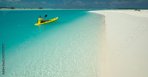 Kayaking at Bahamas © forcdan