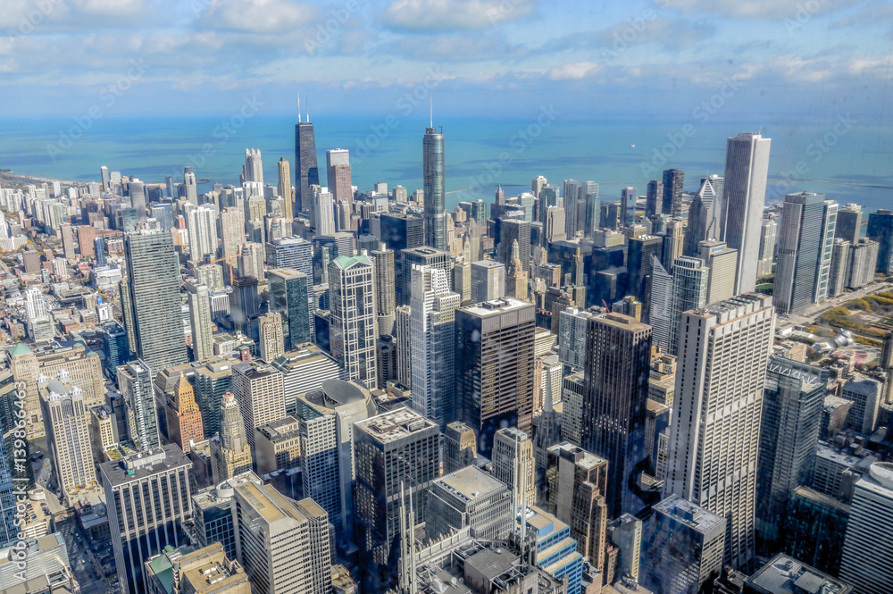 overview of chicago city in the state of Illinois