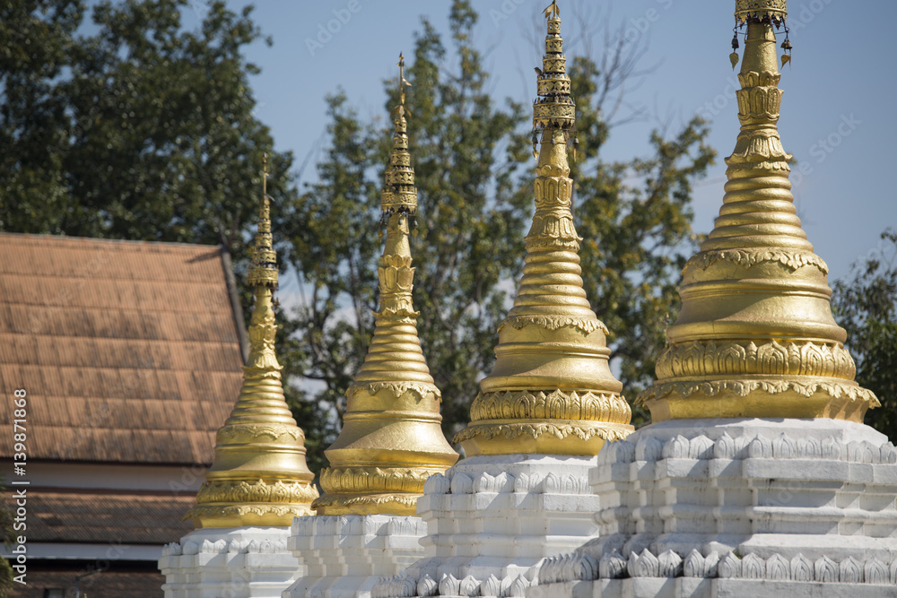 Naklejka premium THAILAND LAMPANG WAT CHEDI SAO LANG TEMPLE