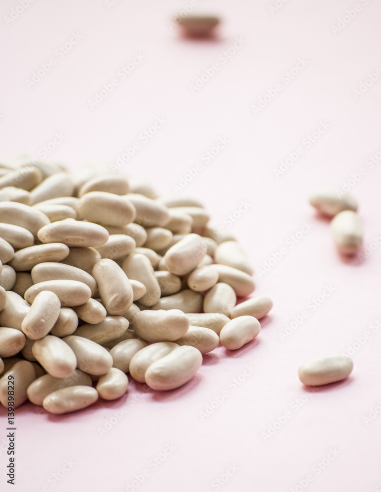 Heap of white beans