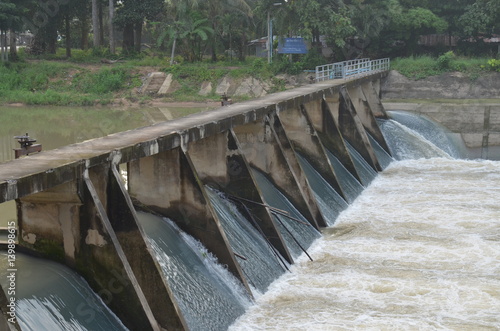 Obraz na plátně Spillway in the part of Dam