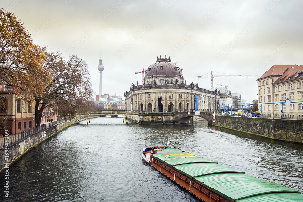 Fototapeta premium Museum island and river Spree, Berlin