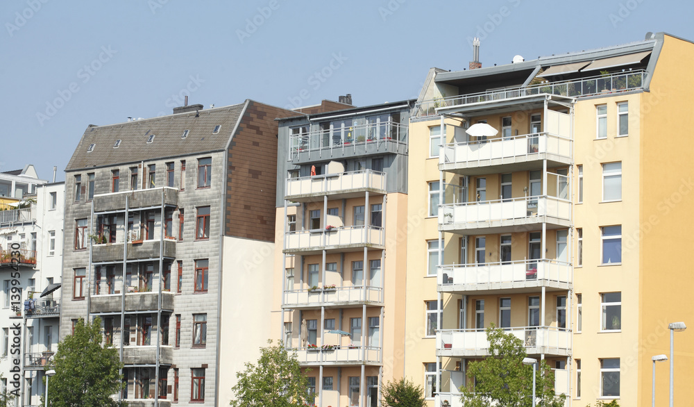 Moderne Wohnhäuser, Balkone