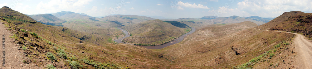 River bend of the Oranje River near the village of Makunyapane, Lesotho